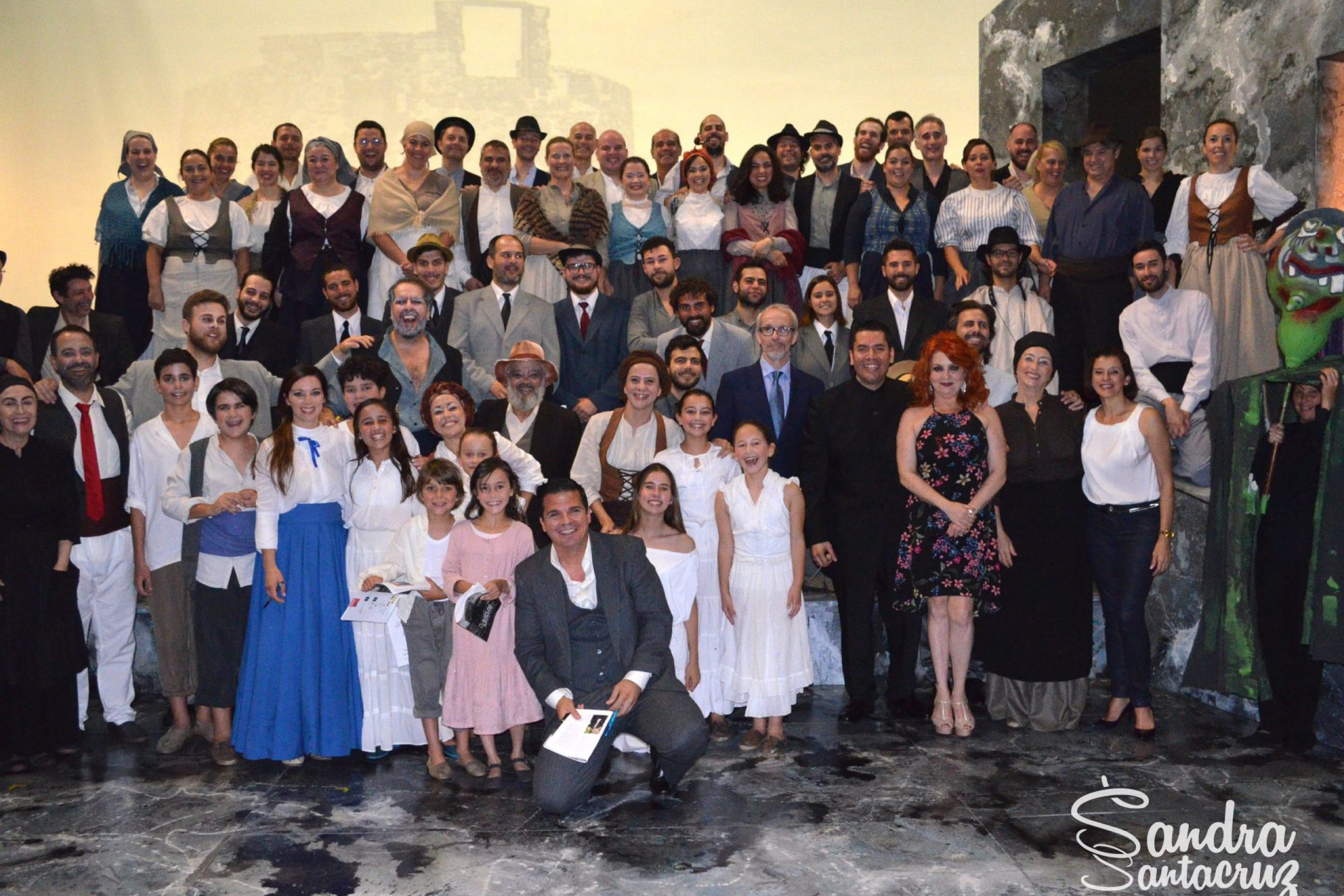 Foto de todo el elenco de la zarzuela 