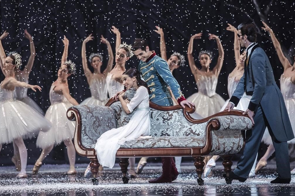 Foto del Ballet de Moscú en la Maestrana de Sevilla de un fragmento de Cascanueces