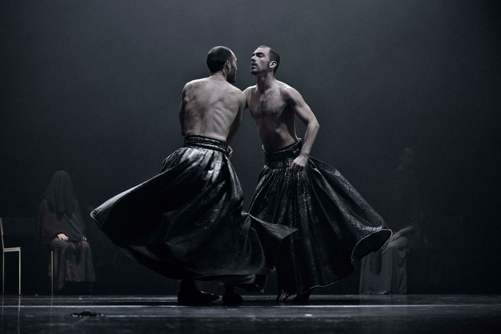 Foto de dos bailarines de 