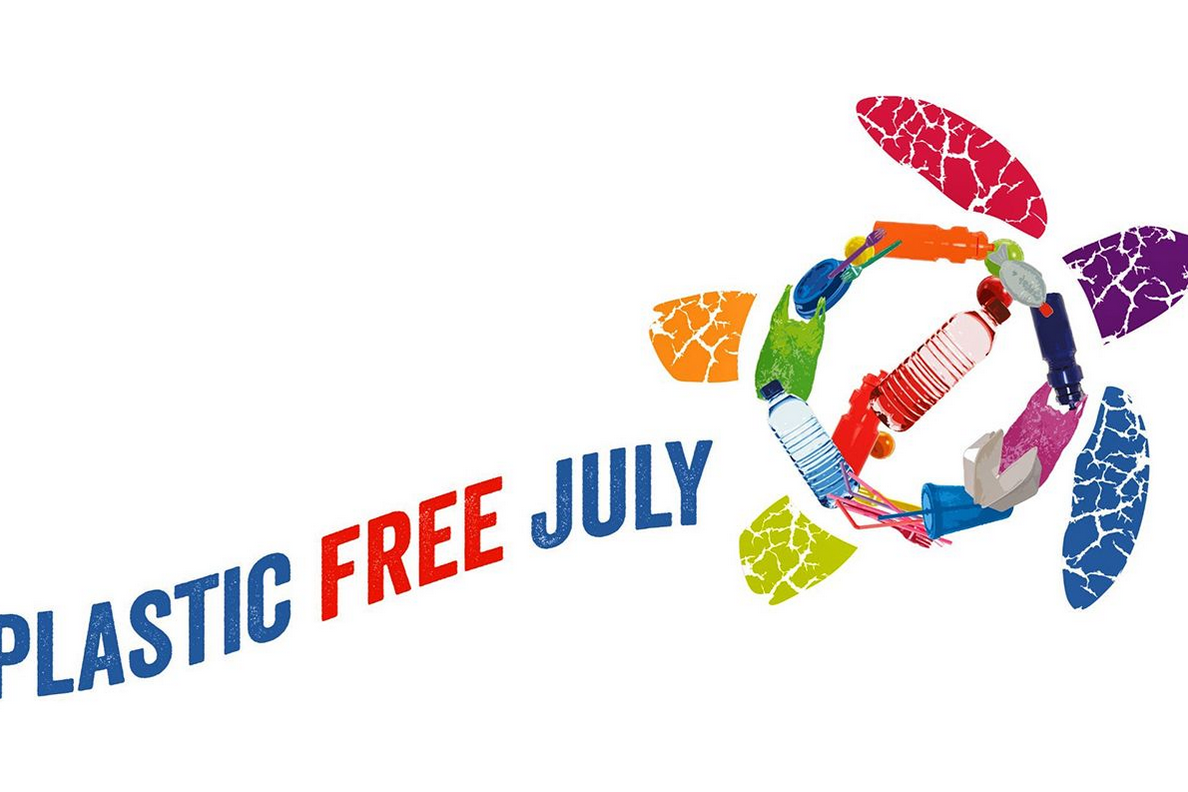 Logo del Plastic Free July